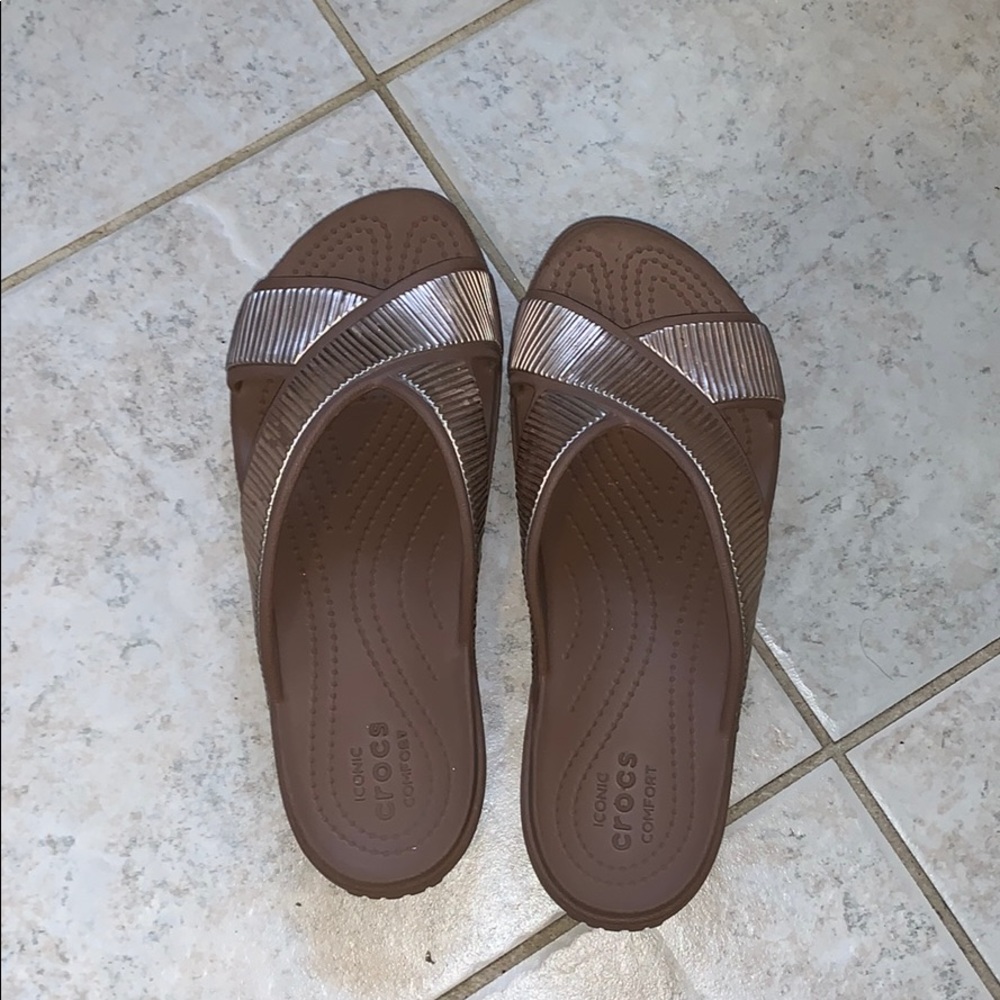 Size 6 Metallic Crocs
